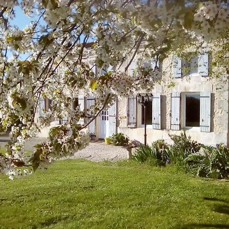 Maison Lavande Bed & Breakfast Saint-Jean-d'Angely Exterior photo
