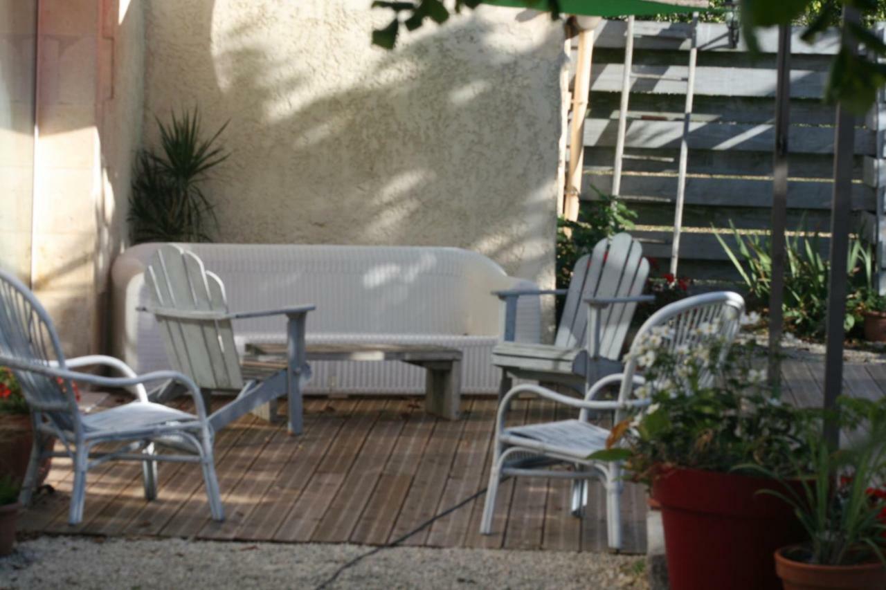 Maison Lavande Bed & Breakfast Saint-Jean-d'Angely Exterior photo